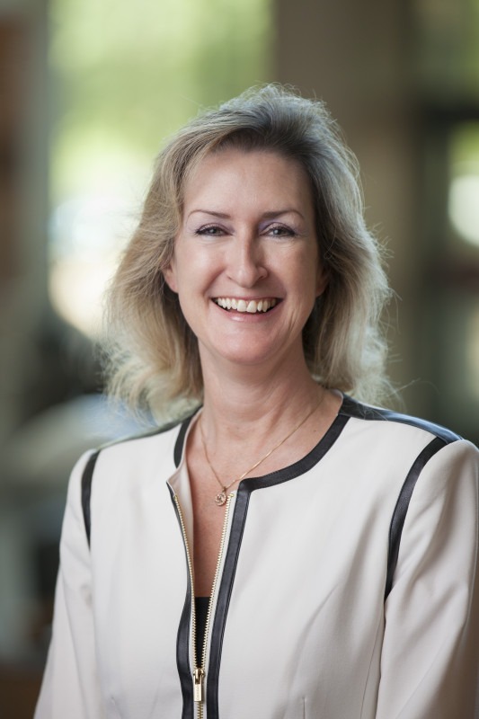 Professor Tonia Young-Fadok, M.D. (USA)